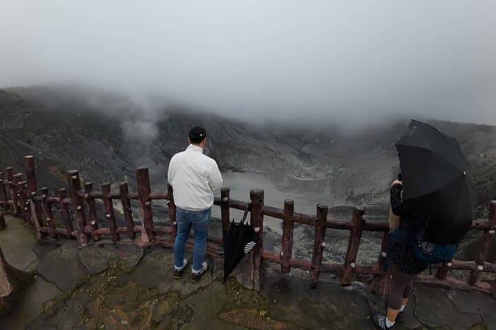 Volcano Sightseeing and Hot Spring Private Tour - Image 5