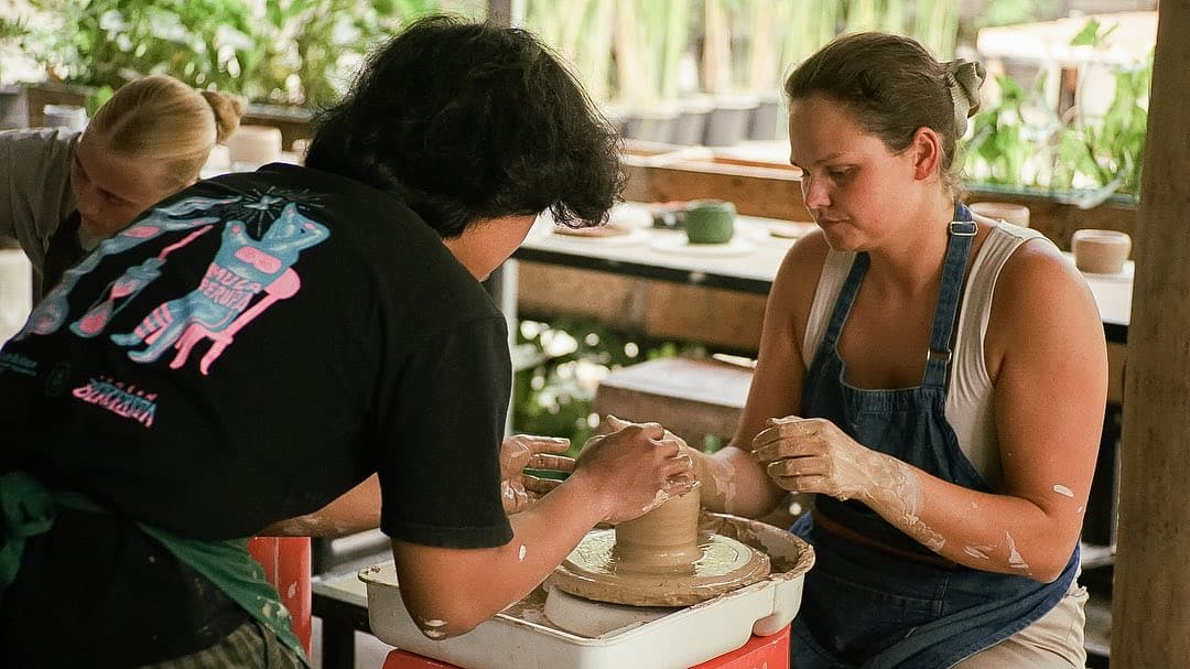 Wheel Throwing Pottery Class at Buntari Ceramic Studio - Image 3