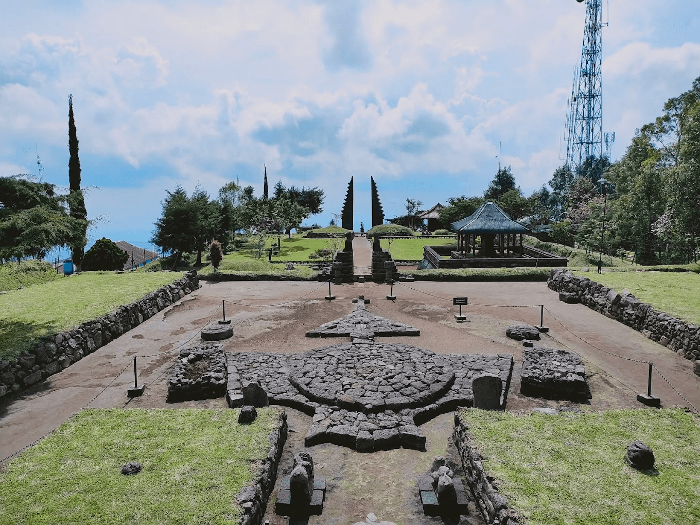 Full Day Solo Heritage & Mountain Temple Tour - Image 6