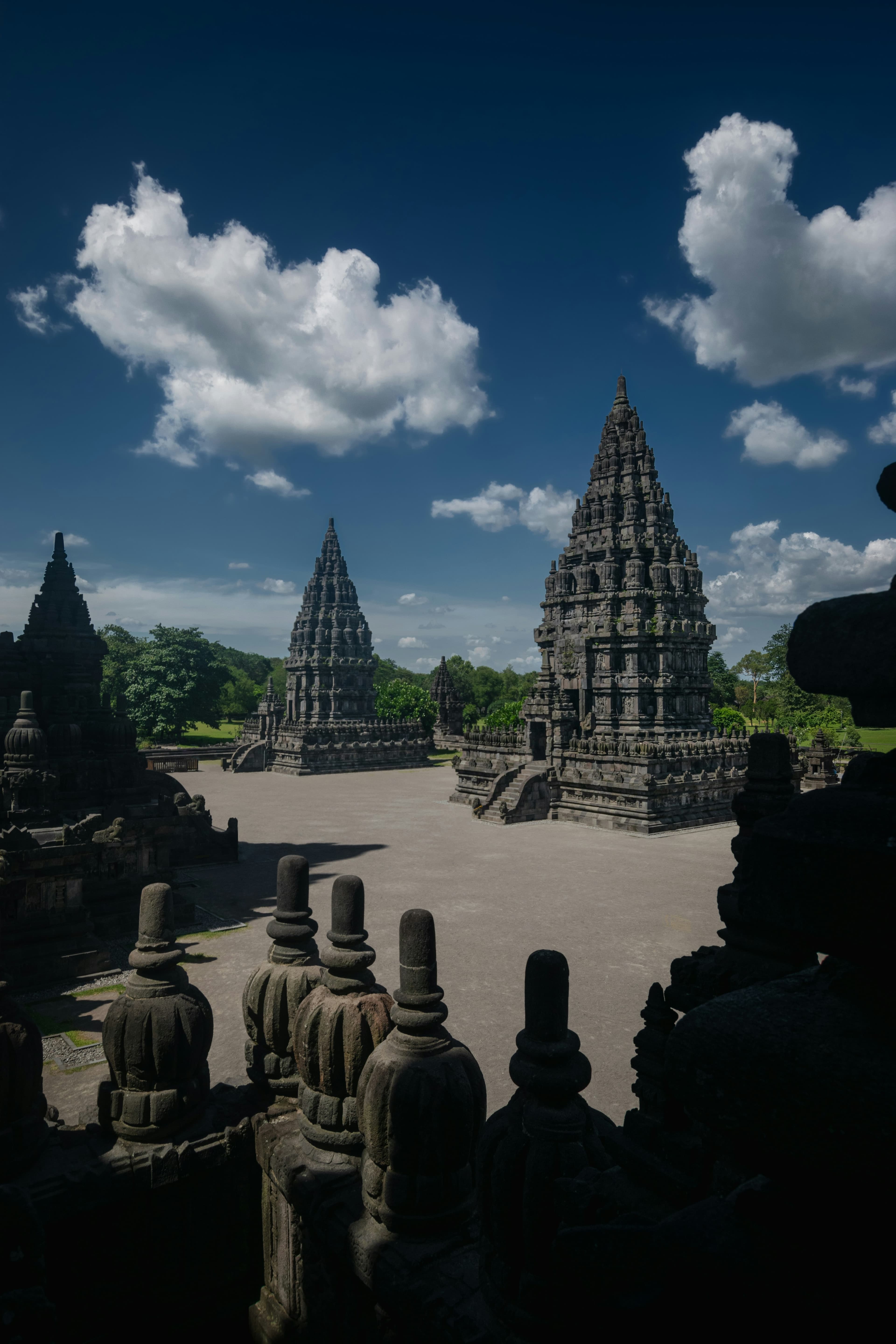 3-Day Luxury Camper Bus Cultural Tour Solo & Yogyakarta from Jakarta - Image 13