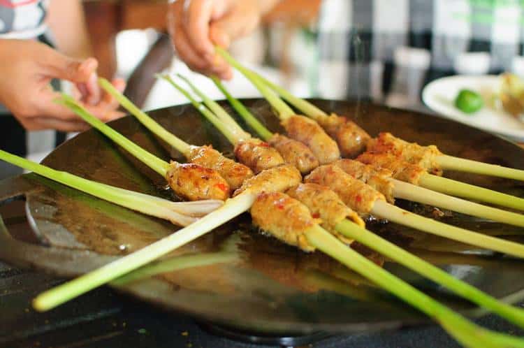 Afternoon Balinese Cooking Class at Organic Farm in Ubud Bali - Main image