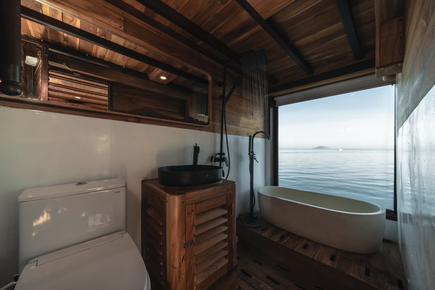 Komodo Islands Sailing Experience (3D2N) – Misool Cabin - Image 4