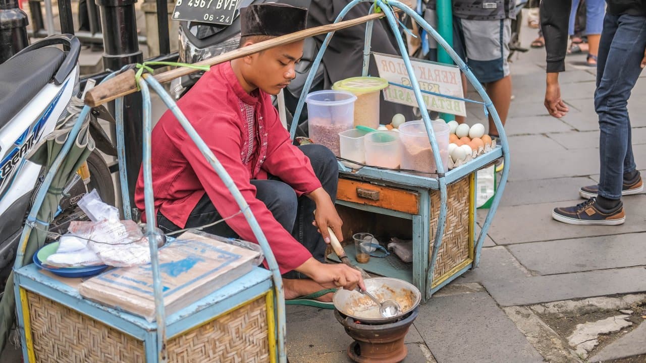 Discover Jakarta After Dark: City Lights & Street Food - Image 2