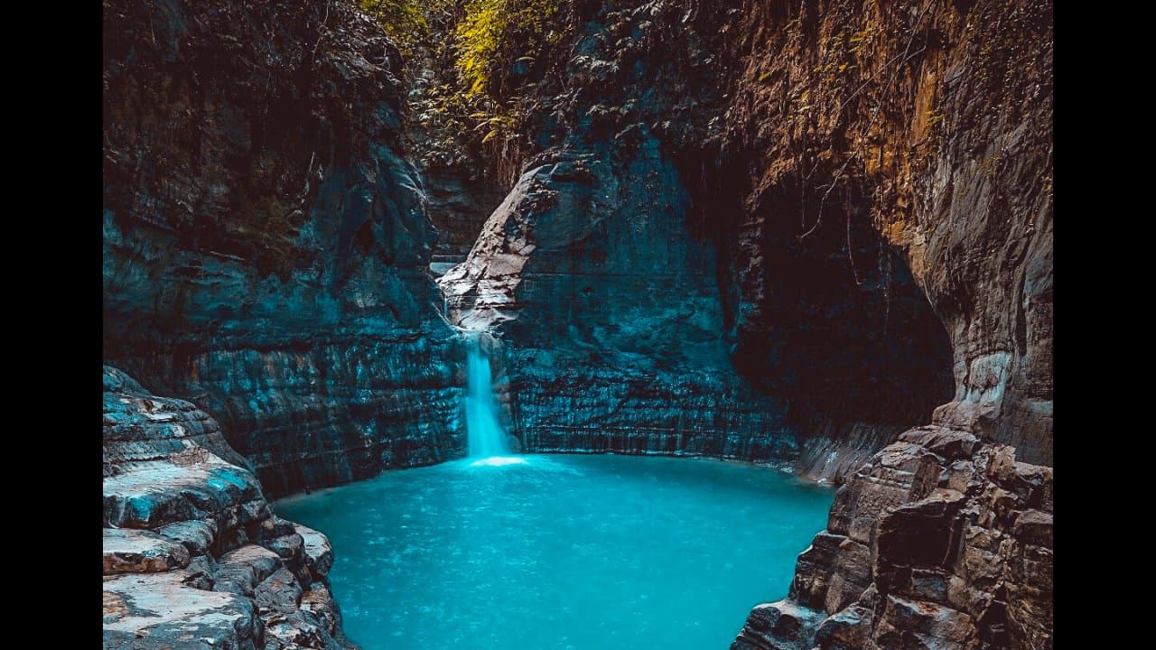 4D3N Discover West & East Sumba: Culture, Cliffs & Savannahs - Image 3