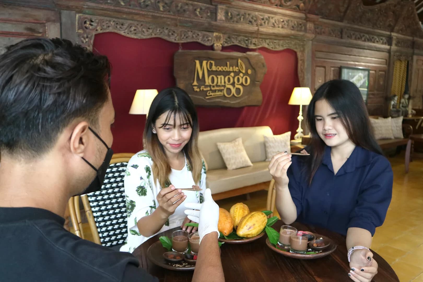 Chocolate Kingdom Yogyakarta: Museum Visit, Factory Walk & Chocolate Tasting - Image 3