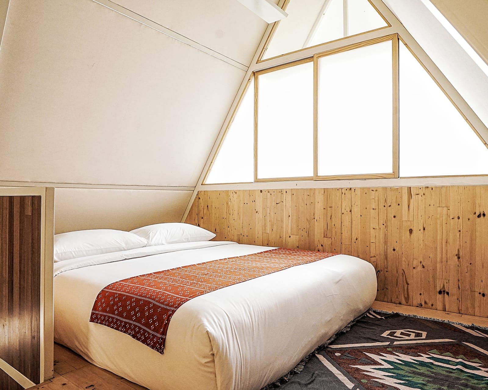 Sabuk Lawu: 3-Day Cultural & Wellness Retreat at Rumah Atsiri – Citronella Room - Main image