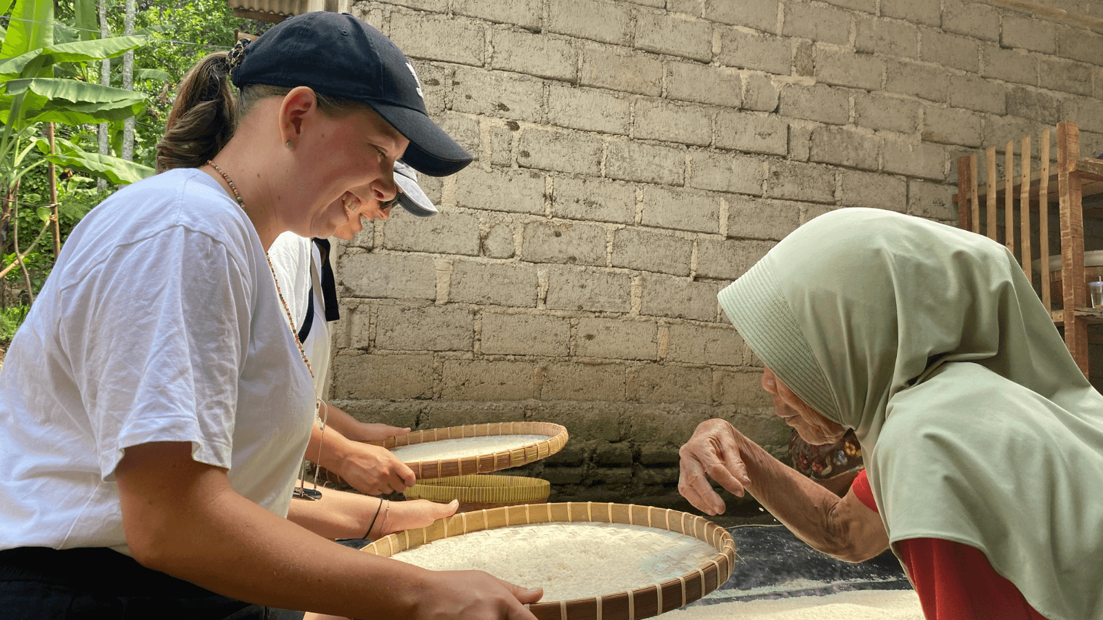 Tetebatu Private Trek: Rice Fields, Hidden Waterfall & Monkey Forest - Image 16