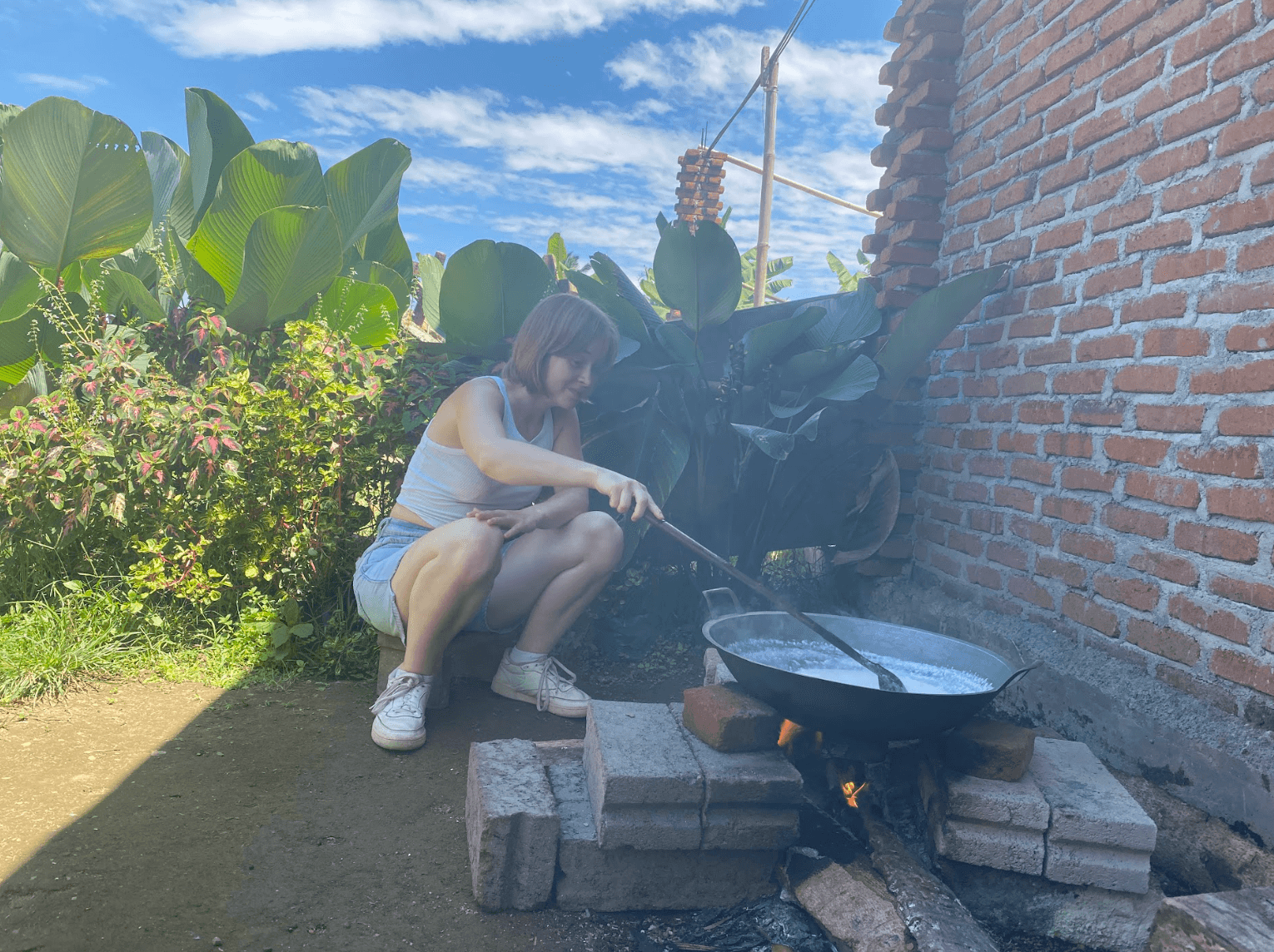 Tetebatu: Traditional Coffee & Coconut Oil Workshop - Image 11